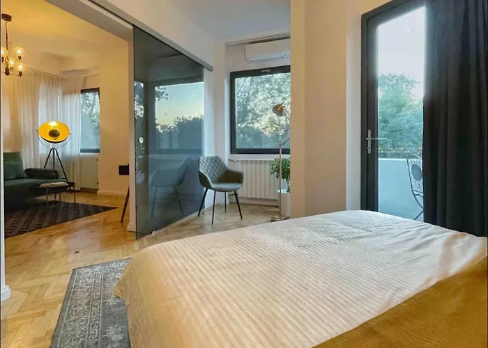 Sunset-cismigiu Gardens *