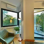 Daire Sunset-cismigiu Gardens Bükreş